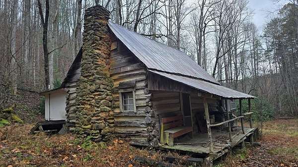 21.4 Acres of Recreational Land for Sale in Bryson City, North Carolina