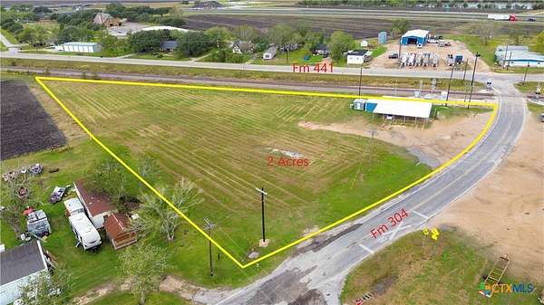 2.12 Acres of Improved Commercial Land for Sale in Louise, Texas