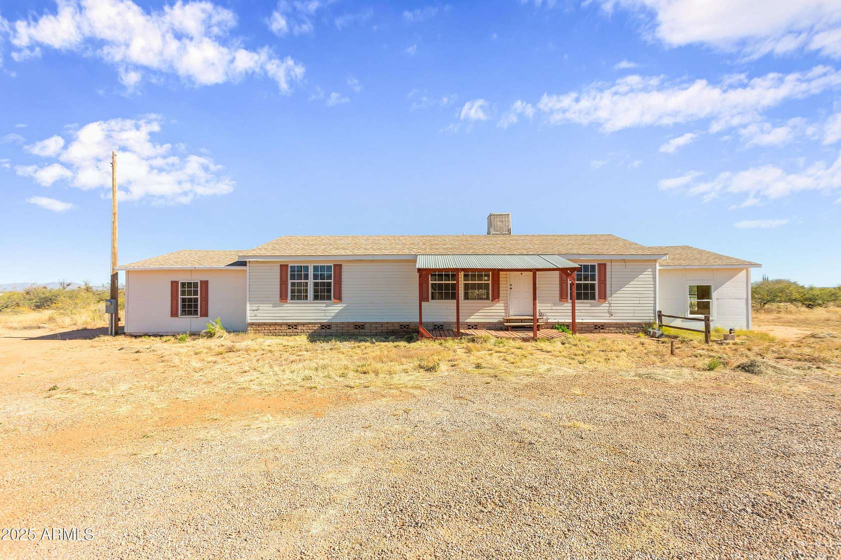 4.13 Acres of Residential Land with Home for Sale in Hereford, Arizona