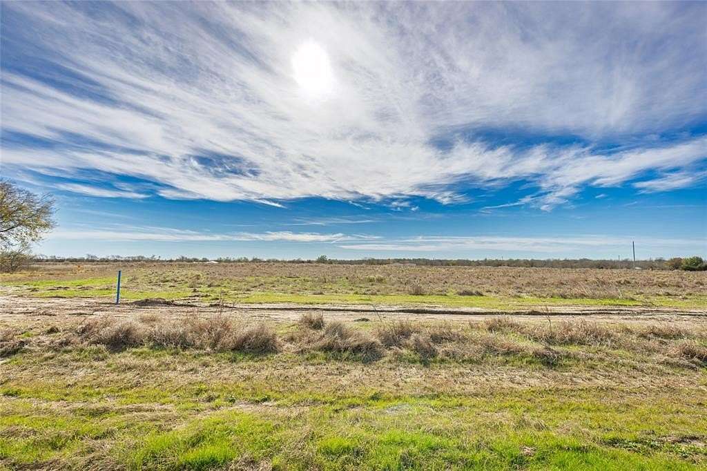 3 Acres of Land for Sale in Commerce, Texas