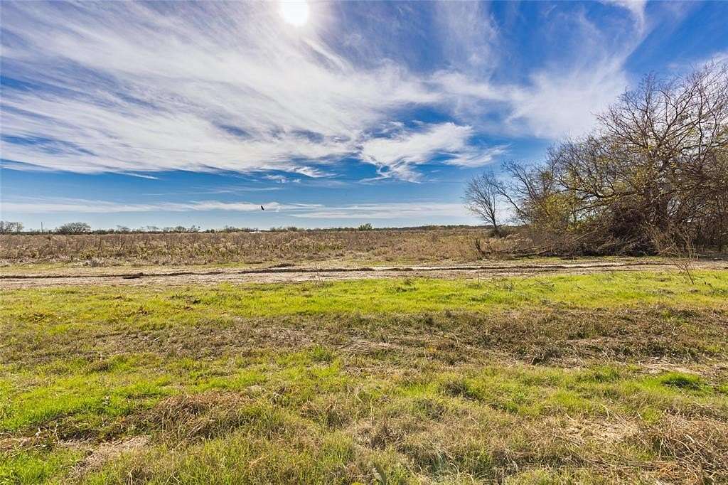 2 Acres of Land for Sale in Commerce, Texas