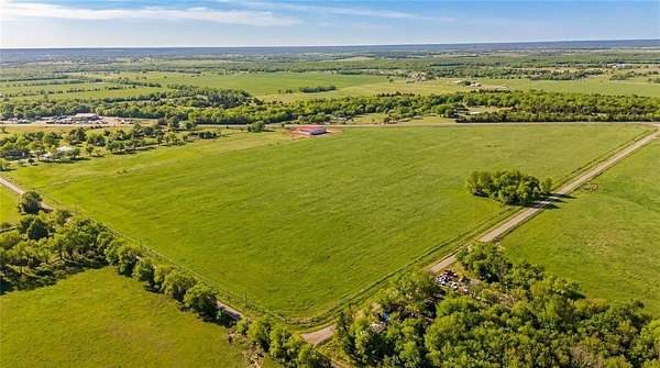 10.1 Acres of Commercial Land for Sale in Commerce, Texas