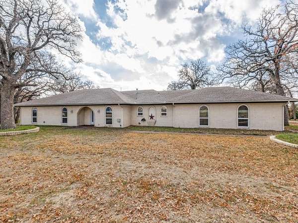 2.5 Acres of Residential Land with Home for Lease in Azle, Texas
