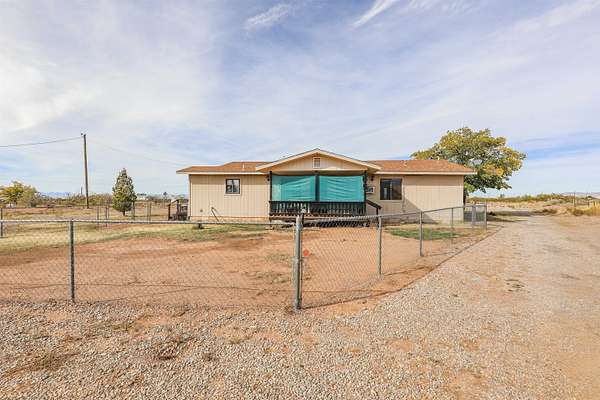 1.53 Acres of Residential Land with Home for Sale in Alamogordo, New Mexico