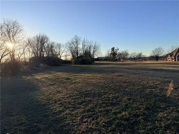 1 Acre of Residential Land for Sale in Siloam Springs, Arkansas