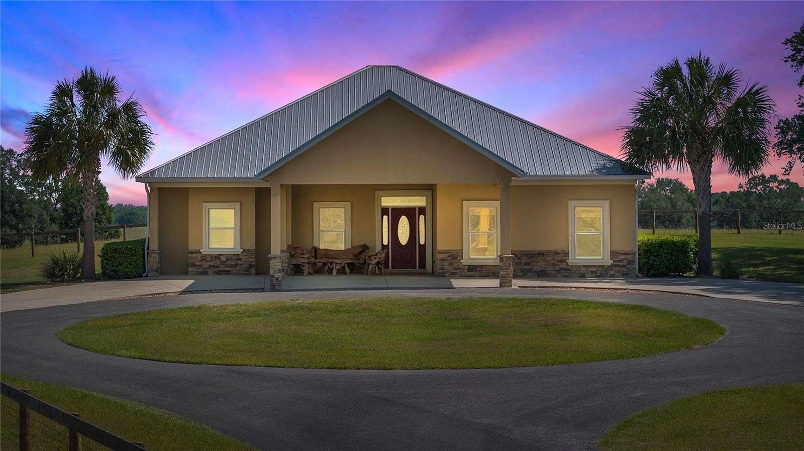 10 Acres of Land with Home for Sale in Morriston, Florida