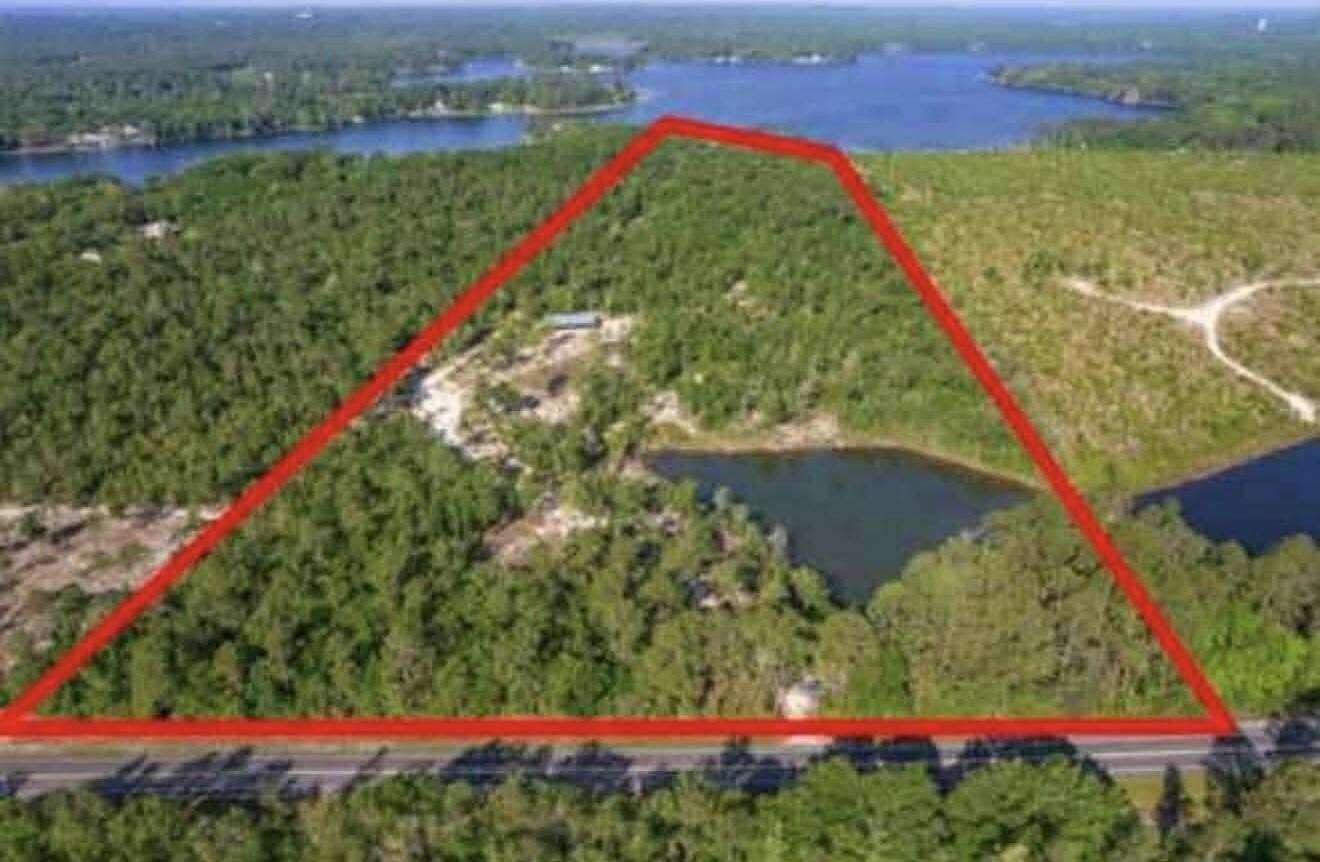 31.3 Acres of Land for Sale in DeFuniak Springs, Florida