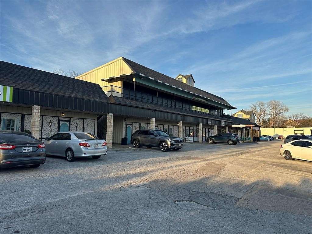 1.69 Acres of Improved Commercial Land for Lease in Glen Rose, Texas