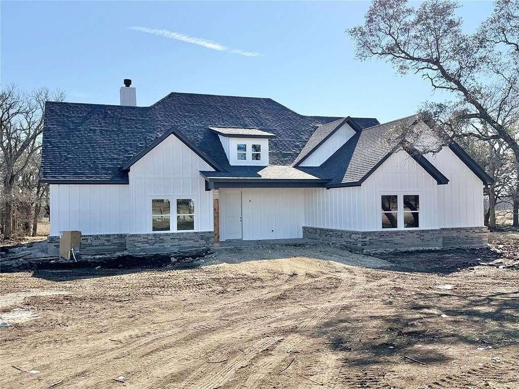 1.83 Acres of Residential Land with Home for Sale in Weatherford, Texas