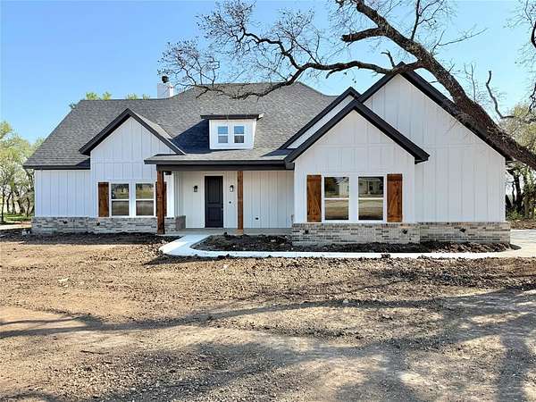 1.83 Acres of Land with Home for Sale in Weatherford, Texas