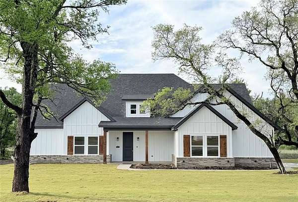 1.83 Acres of Land with Home for Sale in Weatherford, Texas