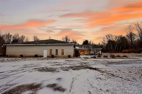 2.26 Acres of Improved Commercial Land for Sale in Vassar, Michigan