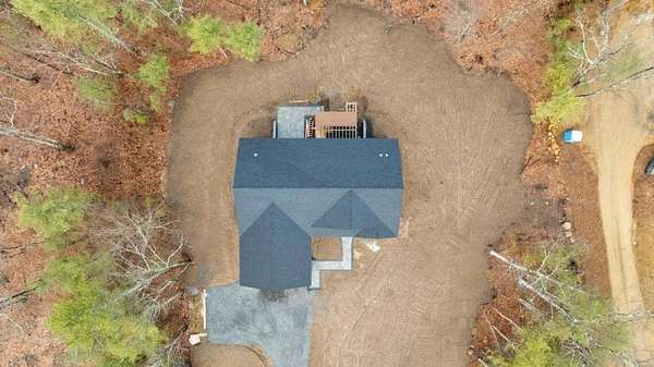 4.62 Acres of Residential Land with Home for Sale in Berwick, Maine