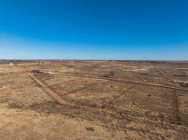 317 Acres of Agricultural Land for Sale in Shamrock, Texas