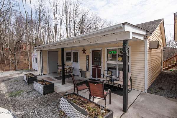 4.86 Acres of Improved Commercial Land for Sale in Lake Ariel, Pennsylvania