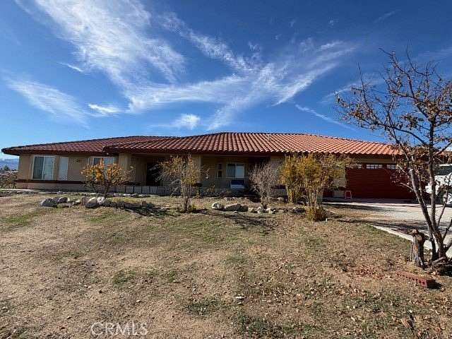 2 Acres of Residential Land with Home for Sale in Phelan, California