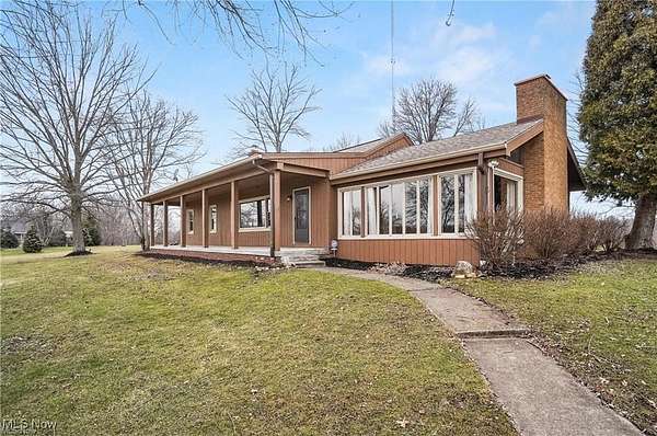 2.2 Acres of Residential Land with Home for Sale in Peninsula, Ohio