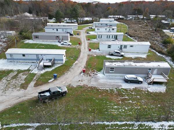 3 Acres of Residential Land with Home for Sale in London, Kentucky