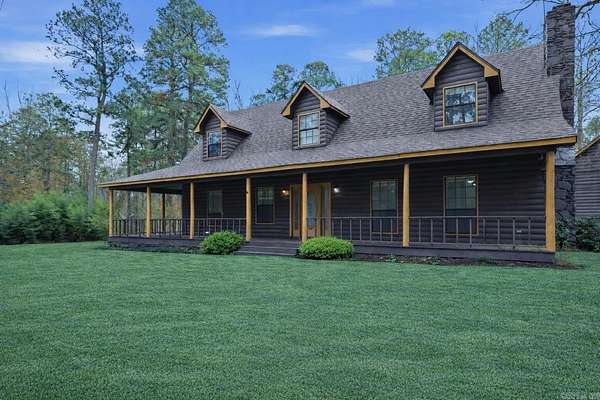 3 Acres of Residential Land with Home for Sale in Ashdown, Arkansas