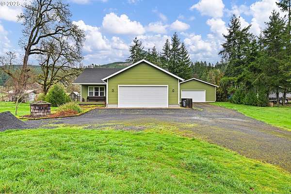 1.76 Acres of Residential Land with Home for Sale in Dexter, Oregon