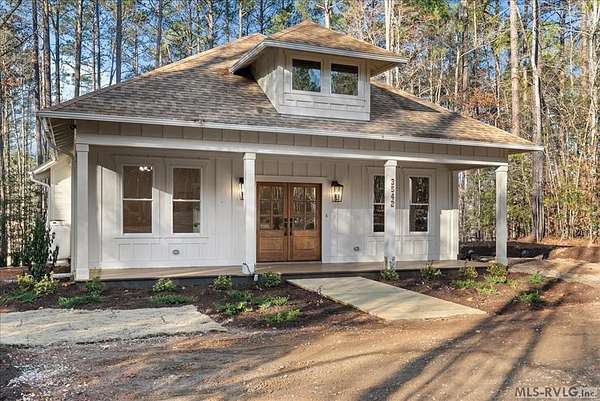 3.16 Acres of Residential Land with Home for Sale in Ebony, Virginia