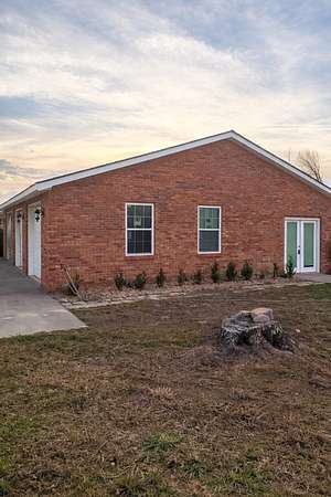 5 Acres of Land with Home for Sale in London, Kentucky