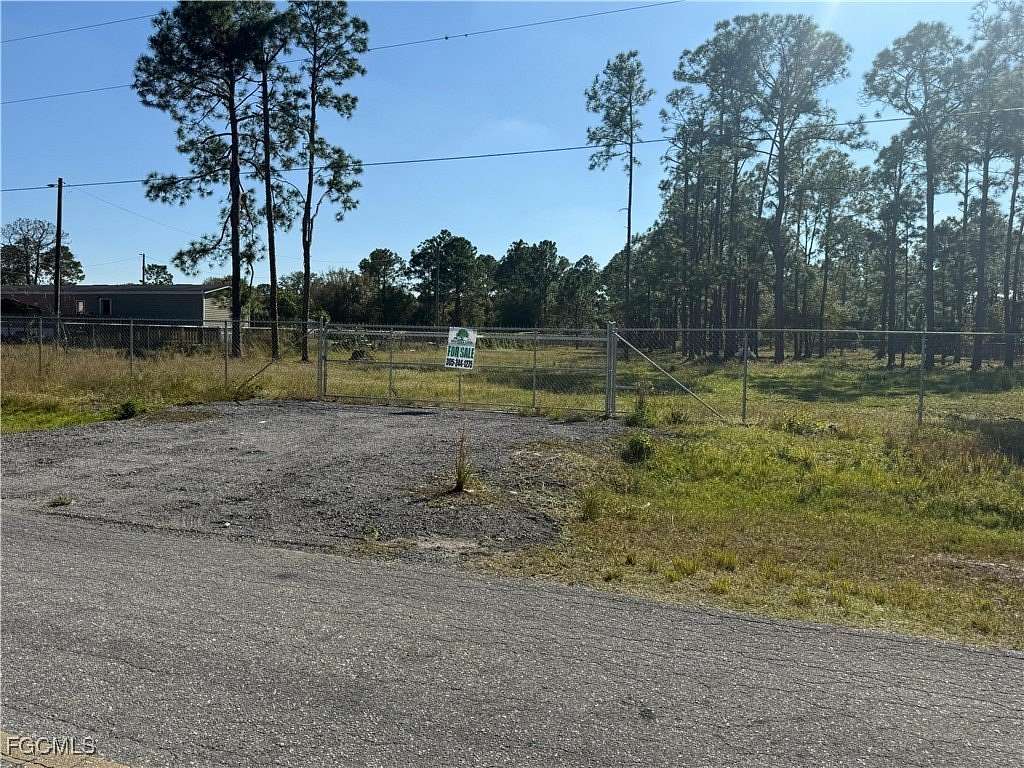1 Acre of Residential Land for Sale in Clewiston, Florida