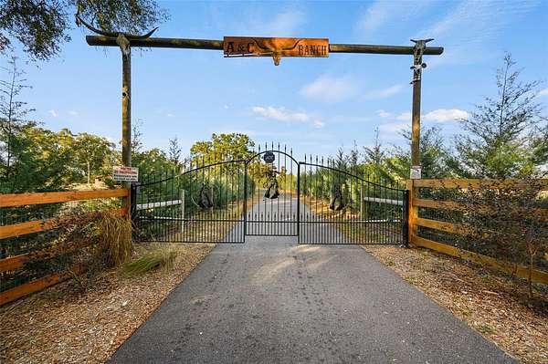 19.6 Acres of Land with Home for Sale in Alachua, Florida