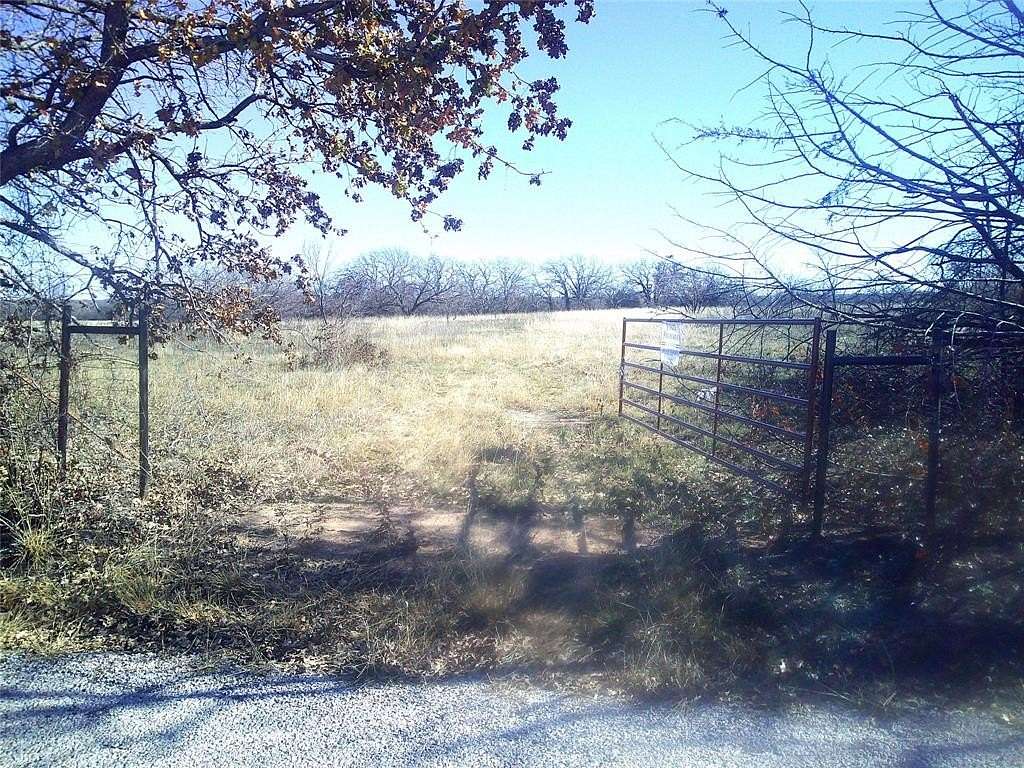 11 Acres of Land for Sale in Chico, Texas