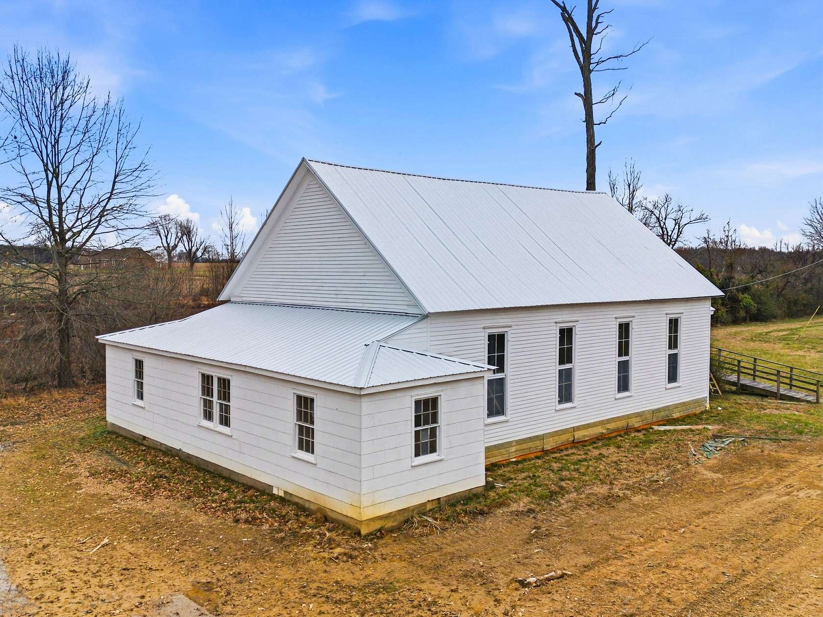 2 Acres of Improved Residential Land for Sale in Springfield, Tennessee