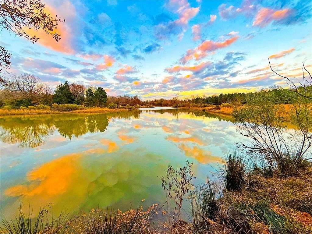 92.3 Acres of Land for Sale in Hugo, Oklahoma