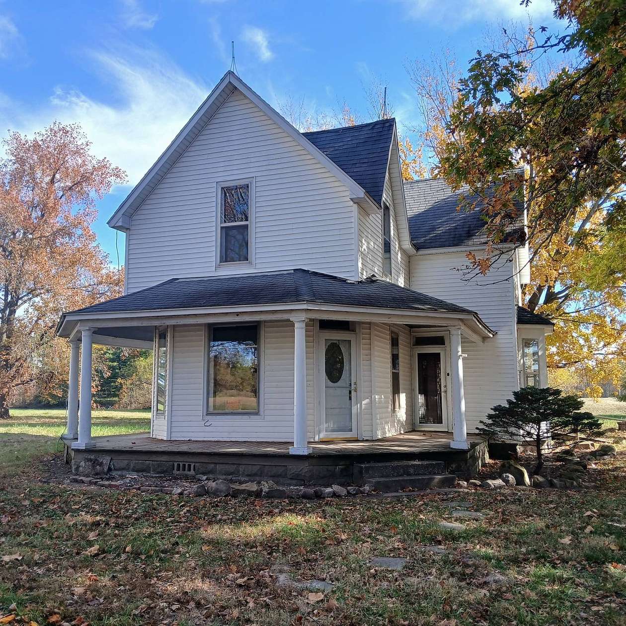 12.9 Acres of Improved Land for Sale in West Salem, Illinois