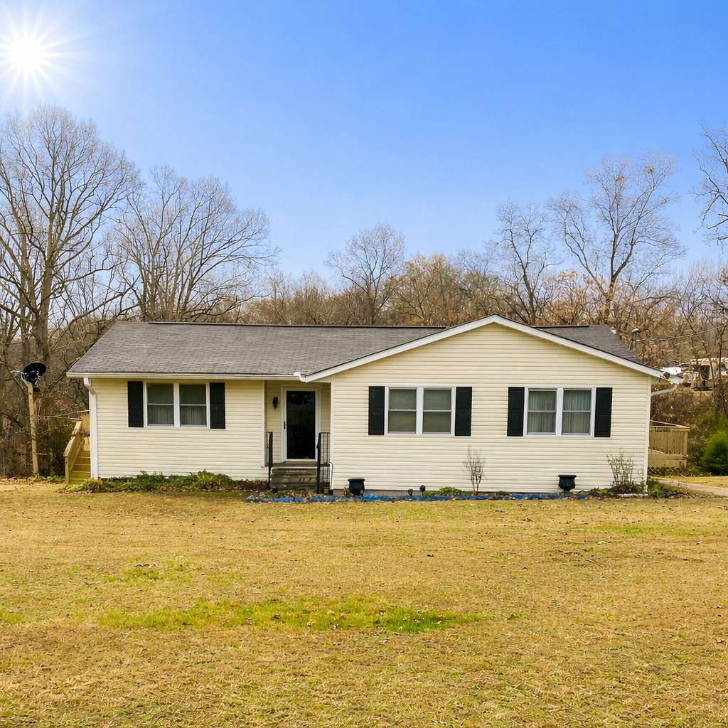 7 Acres of Residential Land with Home for Sale in Pegram, Tennessee