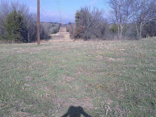 2.85 Acres of Land for Sale in St. Jo, Texas