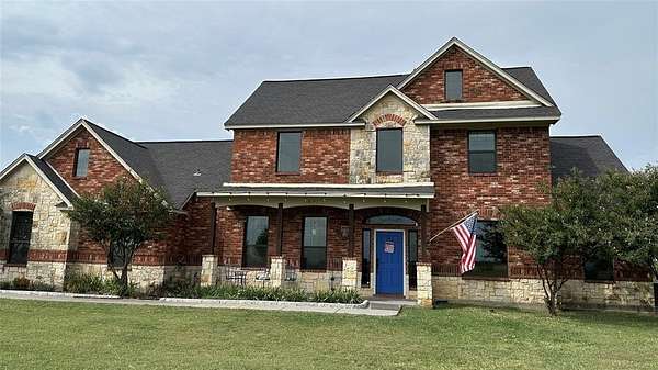 2 Acres of Residential Land with Home for Lease in Pilot Point, Texas