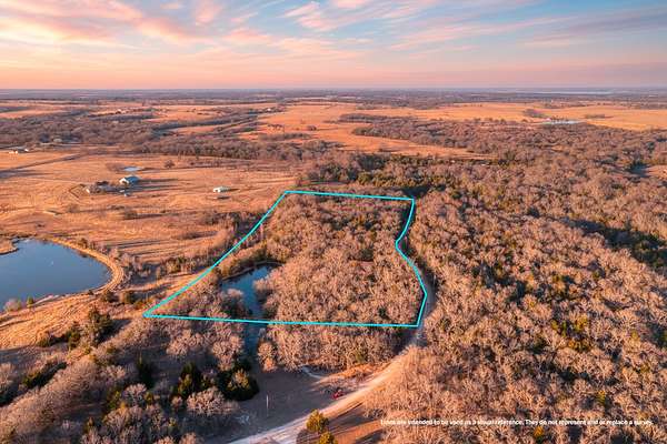 11.6 Acres of Land for Sale in Whitesboro, Texas