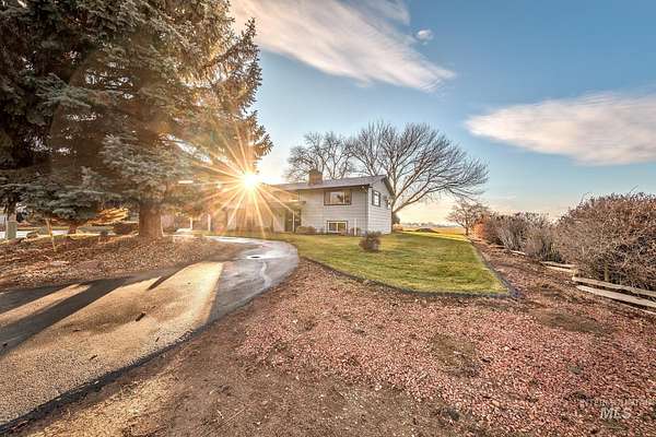 2 Acres of Residential Land with Home for Sale in Fruitland, Idaho