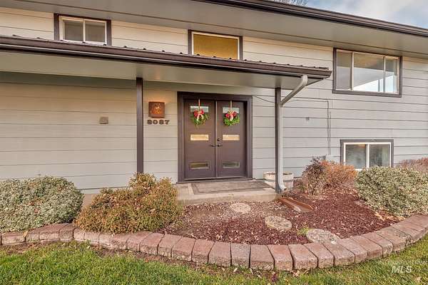 2 Acres of Residential Land with Home for Sale in Fruitland, Idaho