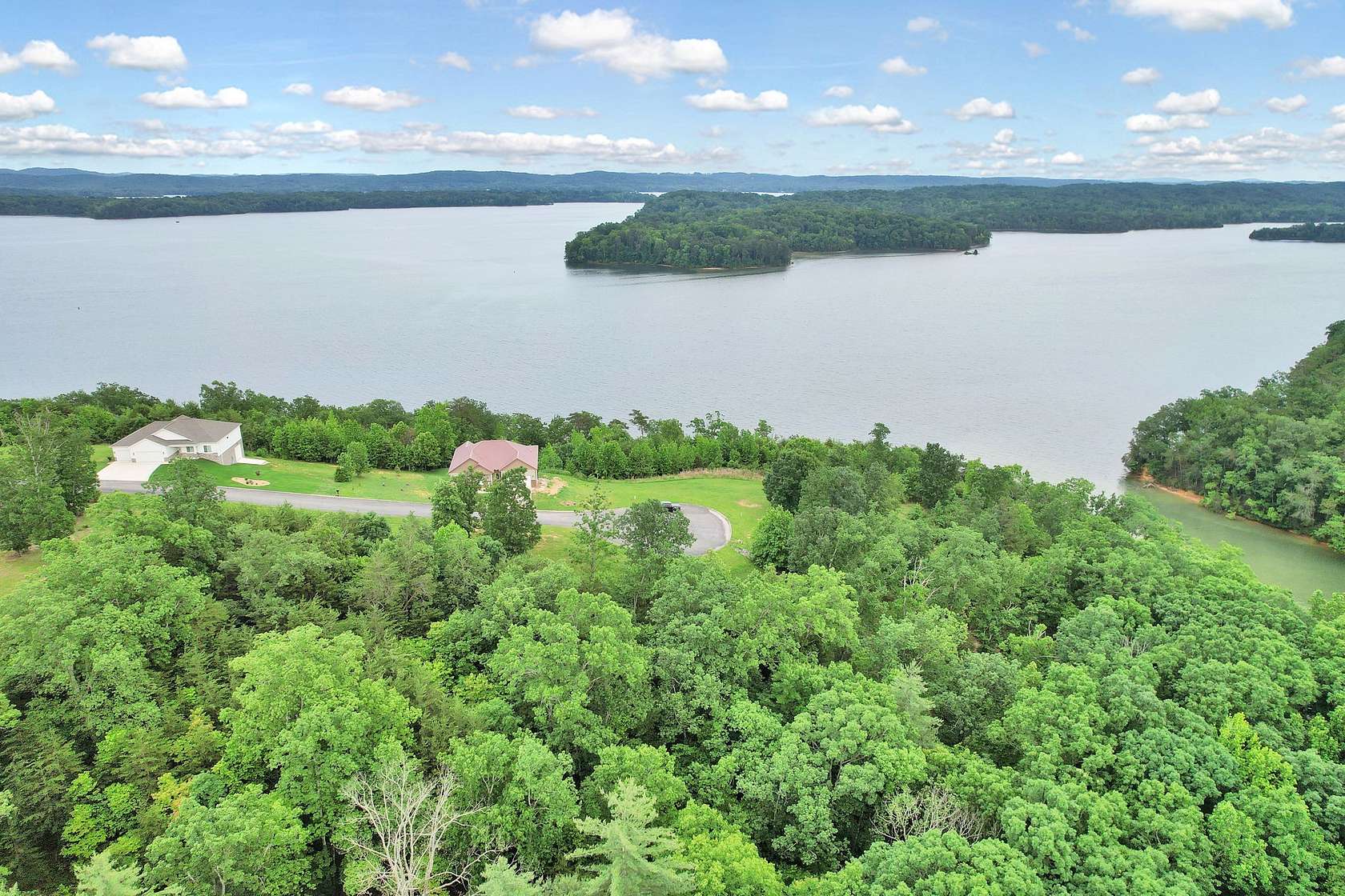 0.83 Acres of Residential Land for Sale in Spring City, Tennessee