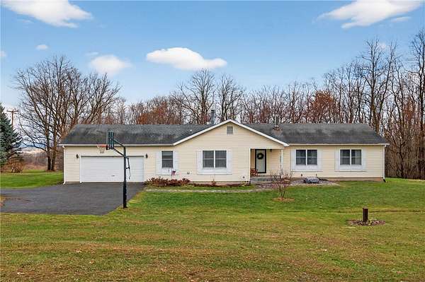 4.62 Acres of Residential Land with Home for Sale in Penn Yan, New York