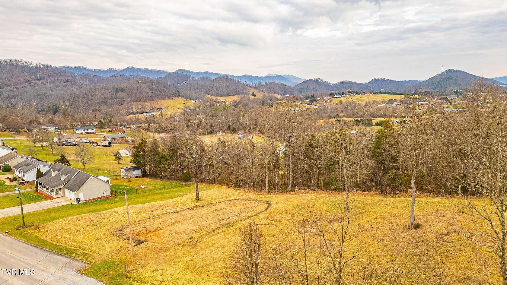 1.4 Acres of Residential Land for Sale in Mount Carmel, Tennessee