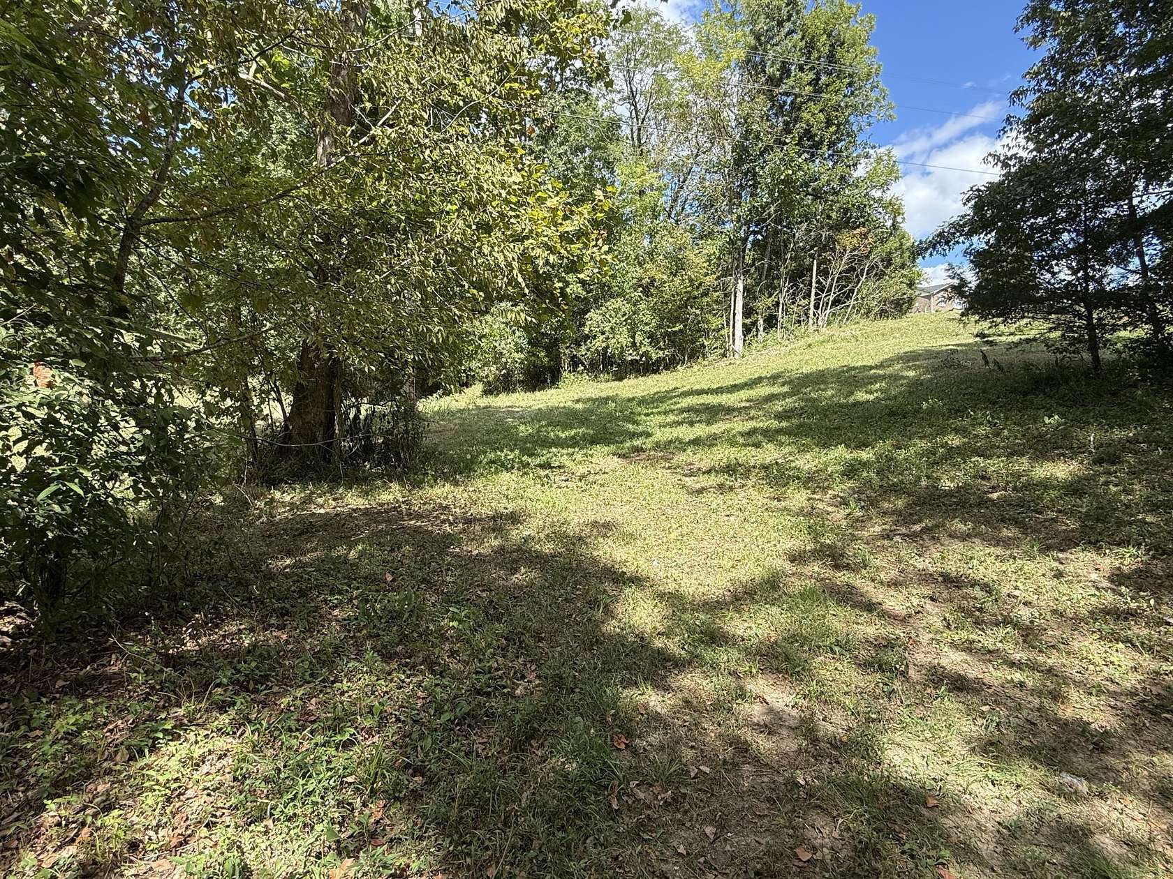 5.82 Acres of Residential Land for Sale in Lawrenceburg, Kentucky