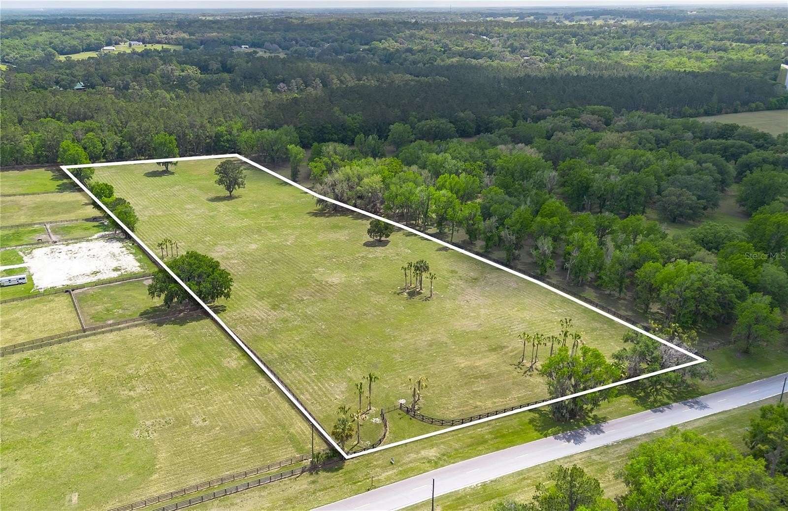 10.7 Acres of Agricultural Land for Sale in Reddick, Florida