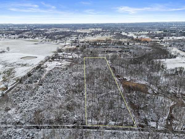 5 Acres of Land for Sale in Richmond, Kentucky