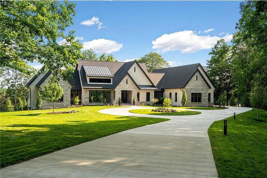 6.79 Acres of Residential Land with Home for Sale in Medina, Minnesota