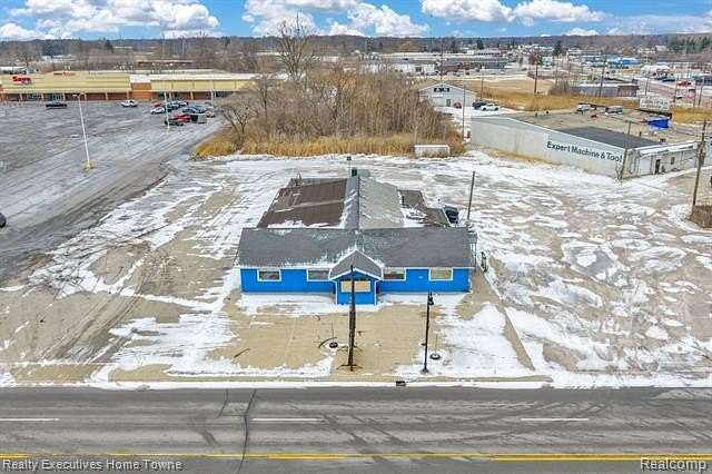 1.5 Acres of Improved Commercial Land for Sale in Port Huron, Michigan