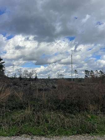 4.6 Acres of Residential Land for Sale in Columbia, Mississippi