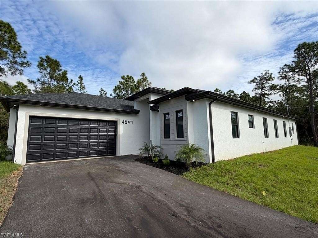 1.64 Acres of Residential Land with Home for Sale in Naples, Florida