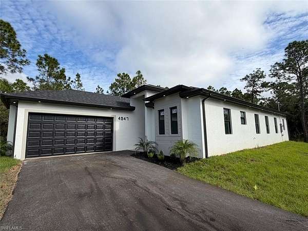 1.64 Acres of Residential Land with Home for Sale in Naples, Florida