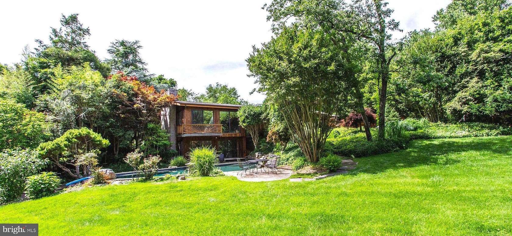 5 Acres of Residential Land with Home for Lease in Great Falls, Virginia